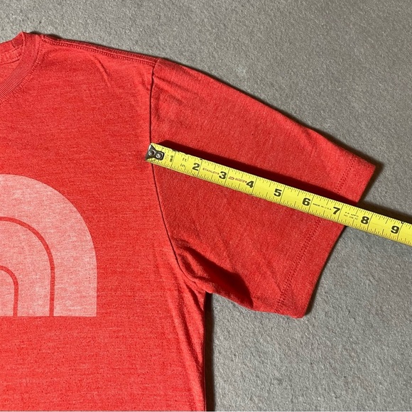 The North Face Men’s T-Shirt Small Red Short Sleeve Logo Tee Outdoor Casua - Picture 5 of 6
